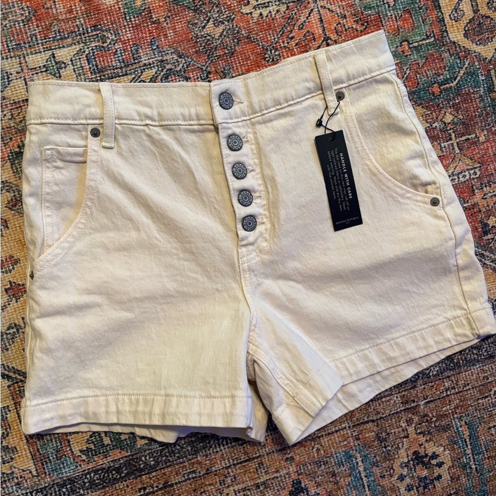 NWT banana republic Cream Button-Up Women's denim Shorts